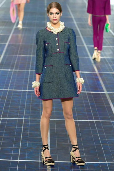 Look 53